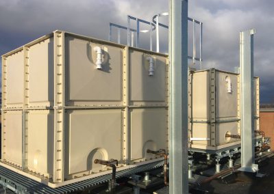 sbs-serbatoi-italia-tanks-installato-esterno-sul-tetto-lato-sinistro-vista-del-serbatoio-with-the-ladder_-_-_Original